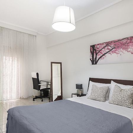 New! By The Sea Apartment Rohini เทสซาโลนิกิ ภายนอก รูปภาพ